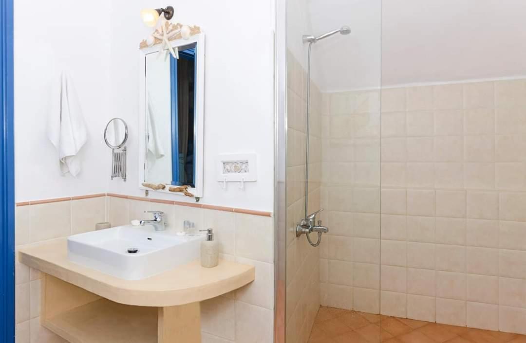 Ferienwohnung Aspro Mple Astypálaia Exterior foto